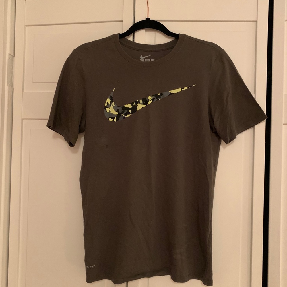Nike Camo Swoosh Tee